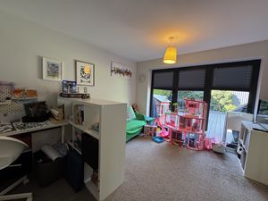 FAMILY ROOM/DINING ROOM- click for photo gallery